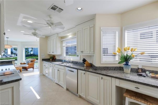 Interior, Kitchen, Pendant Lights, Recessed Lighting