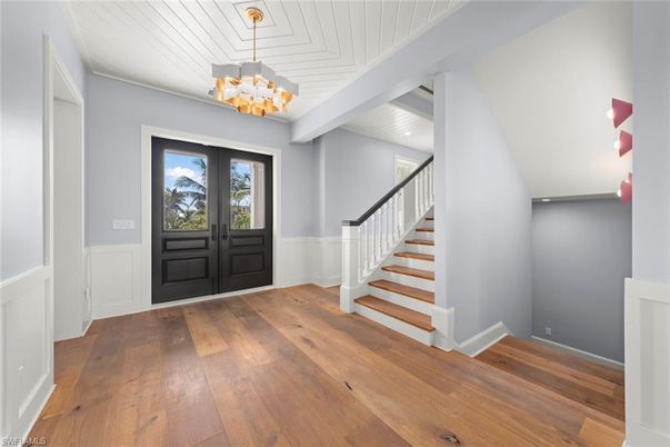 Chandelier, Interior, Wood Texture Flooring