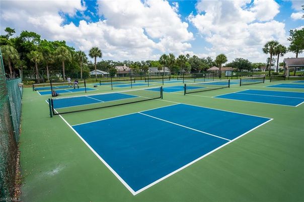 Exterior, Tennis Courts