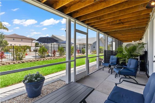 Interior, Sun Room, Wooden Beams