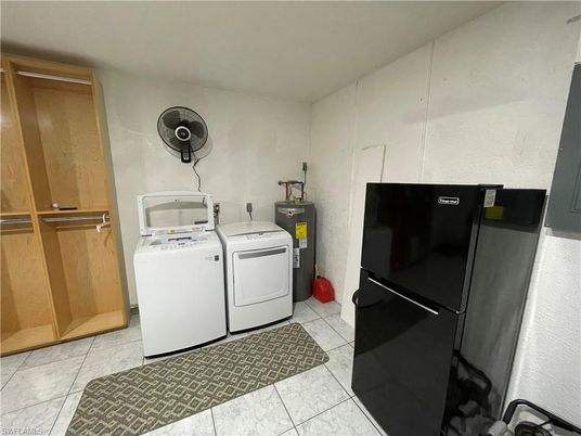 Interior, Washer