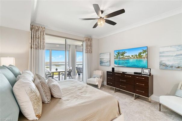 Bedroom, Interior, Water