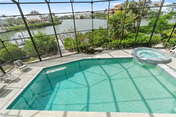 Interior, Pool, Sun Room, Water