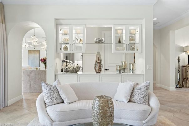 Interior, Living room, Pendant Lights, Recessed Lighting