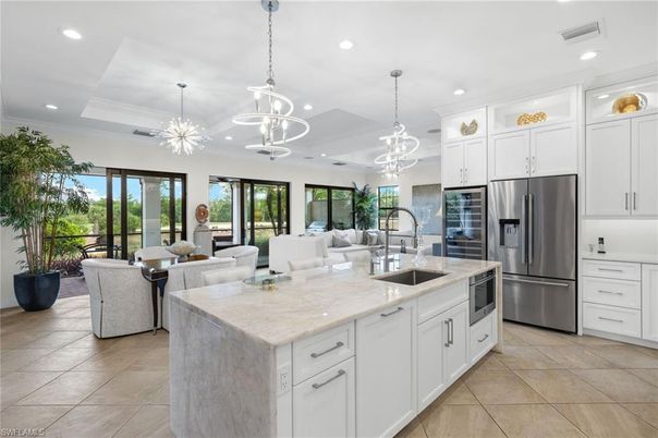 Interior, Kitchen, Living room, Pendant Lights, Recessed Lighting, Stainless Steel Appliances