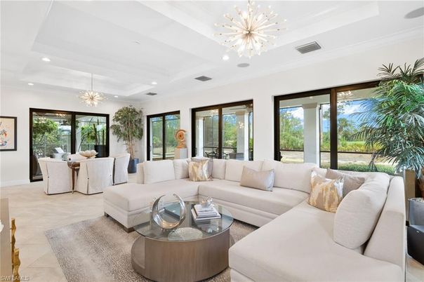 Dining room, Interior, Living room, Pendant Lights, Recessed Lighting