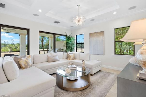 Interior, Living room, Pendant Lights, Recessed Lighting