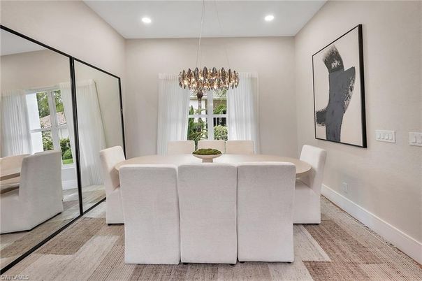 Dining room, Interior, Pendant Lights, Recessed Lighting