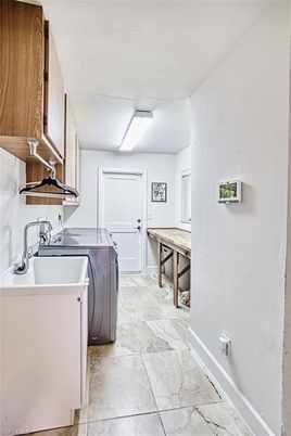 Interior, Washer