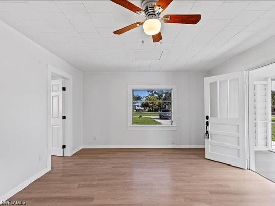 Empty room, Interior, Wood Texture Flooring