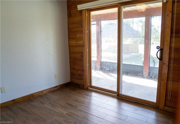 Empty room, Interior, Wood Texture Flooring, Wooden Walls