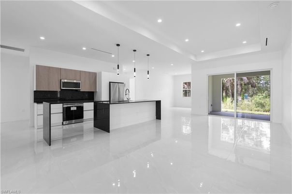 Interior, Kitchen, Pendant Lights, Recessed Lighting, Stainless Steel Appliances