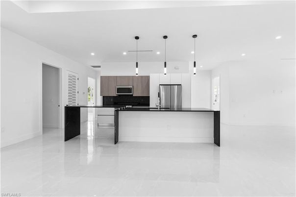 Interior, Kitchen, Pendant Lights, Recessed Lighting, Stainless Steel Appliances
