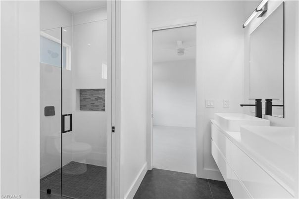 Bathroom, Glass Shower, Interior