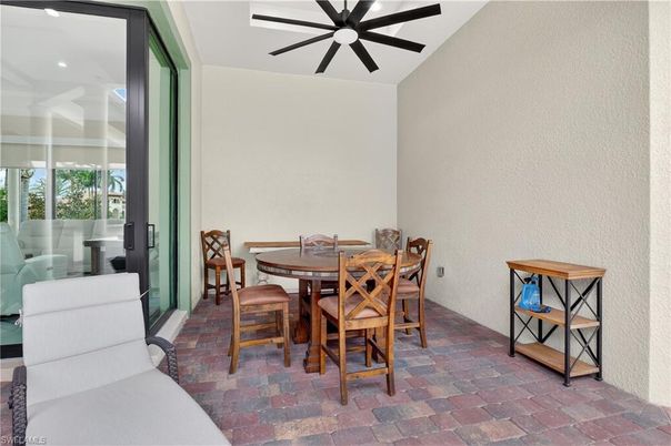Dining room, Interior, Recessed Lighting