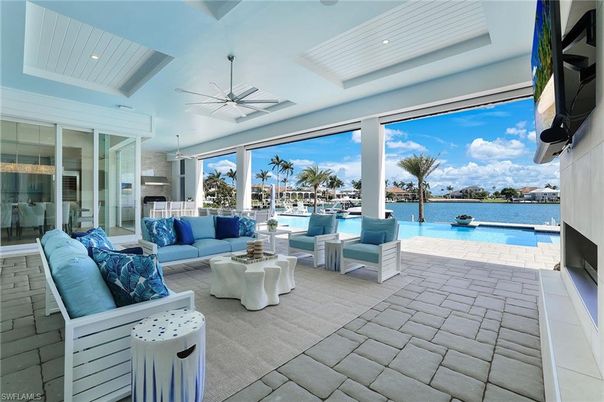 Interior, Living room, Recessed Lighting, Water