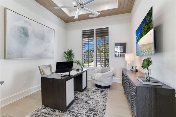 Home Office, Interior, Recessed Lighting, Wood Texture Flooring