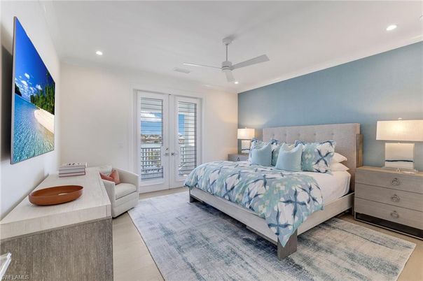 Bedroom, Interior, Recessed Lighting, Water