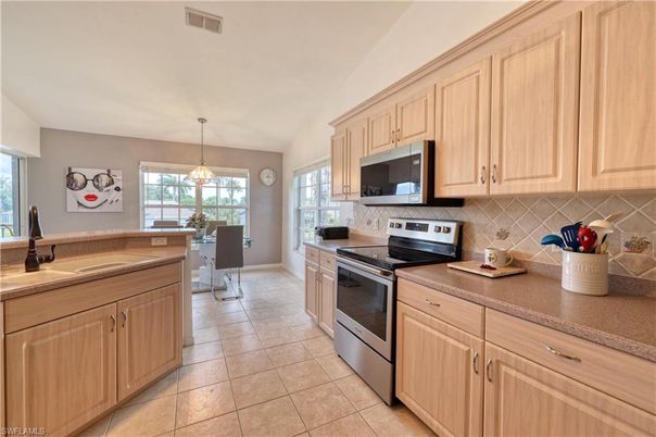 Dining room, Interior, Kitchen, Pendant Lights