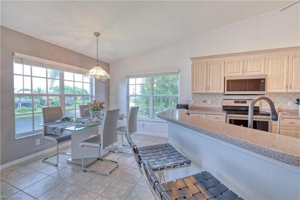 Dining room, Interior, Kitchen, Pendant Lights