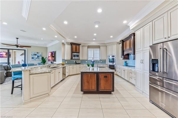 Interior, Kitchen, Living room, Recessed Lighting, Stainless Steel Appliances