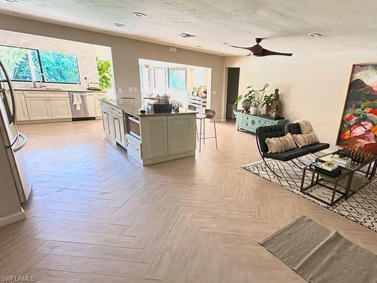 Interior, Kitchen, Living room, Recessed Lighting, Wood Texture Flooring