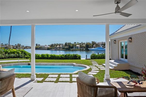 Exterior, Pool, Water