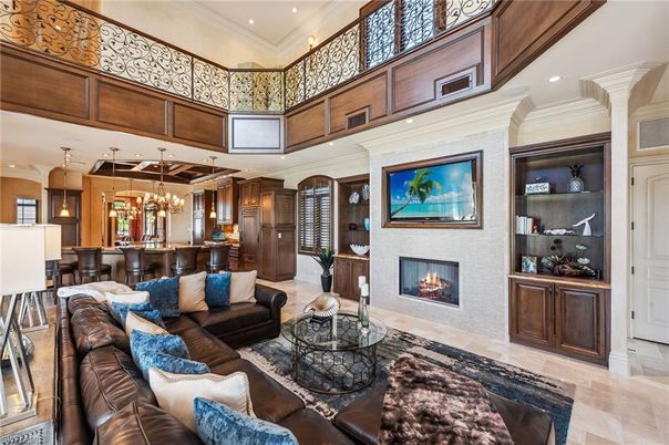 Fireplace, Interior, Living room, Pendant Lights, Recessed Lighting