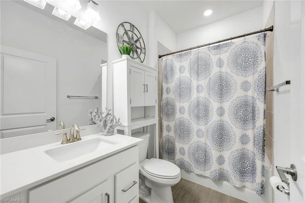 Bathroom, Interior, Recessed Lighting, Wood Texture Flooring