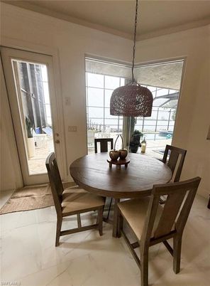 Dining room, Interior, Marble, Pendant Lights