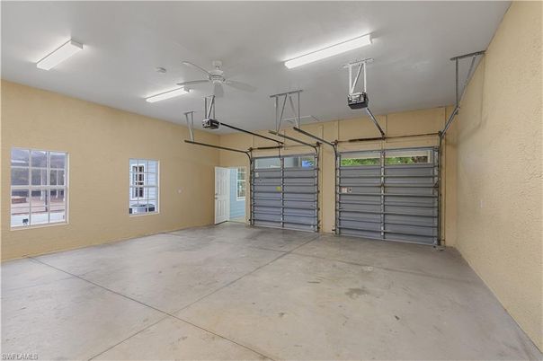 Garage, Interior