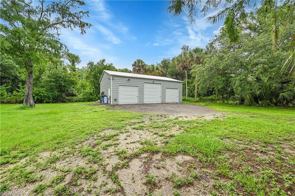 Backyard, Detached Garage, Exterior