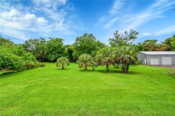 Backyard, Detached Garage, Exterior