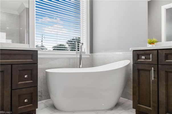 Bathroom, Free Standing Baths, Interior, Marble
