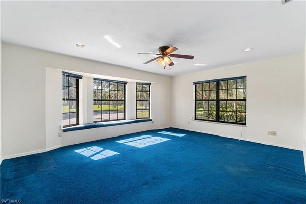 Empty room, Interior, Recessed Lighting