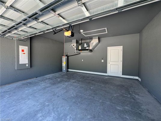 Garage, Interior