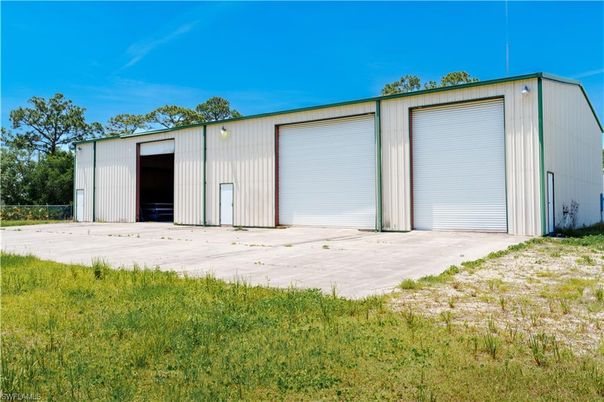 Backyard, Detached Garage, Exterior