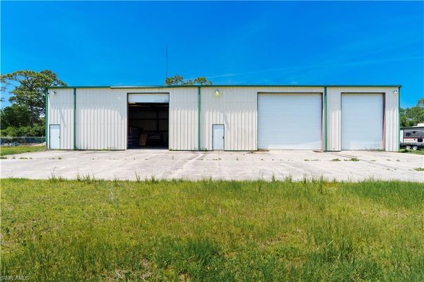 Backyard, Detached Garage, Exterior