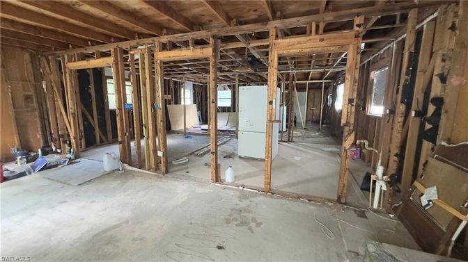 Interior, Wooden Beams, Wooden Walls