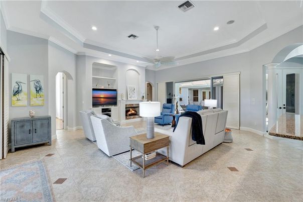 Fireplace, Interior, Living room, Pendant Lights, Recessed Lighting