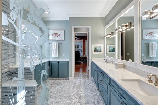 Bathroom, Dual Sink Vanities, Interior, Recessed Lighting