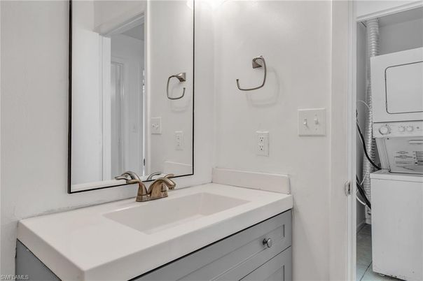 Bathroom, Interior, Utility Closets, Washer