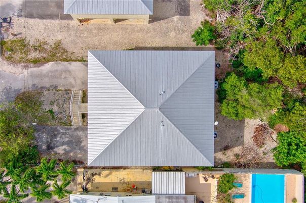 Exterior, Drone