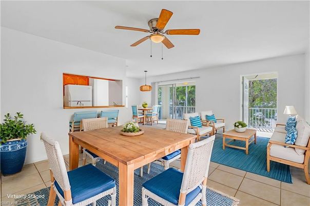 Dining room, Interior, Living room, Pendant Lights