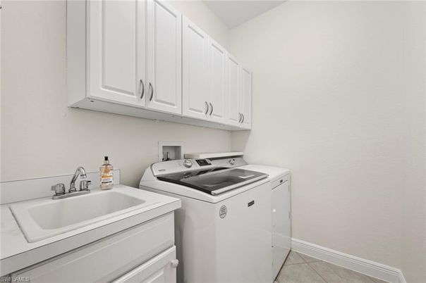 Interior, Washer