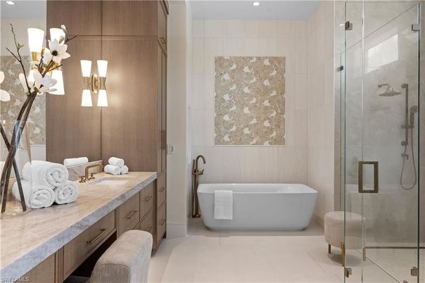 Bathroom, Free Standing Baths, Glass Shower, Interior, Recessed Lighting