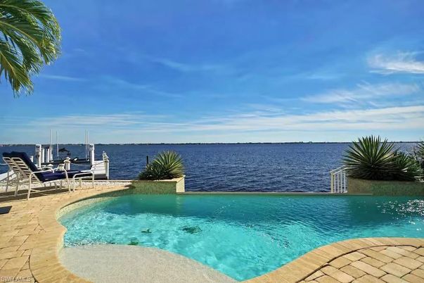 Exterior, Pool, Water
