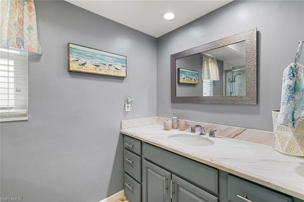 Bathroom, Interior, Recessed Lighting