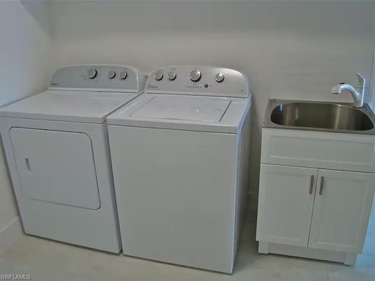 Interior, Washer