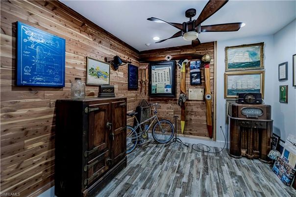 Interior, Recessed Lighting, Wood Texture Flooring, Wooden Walls